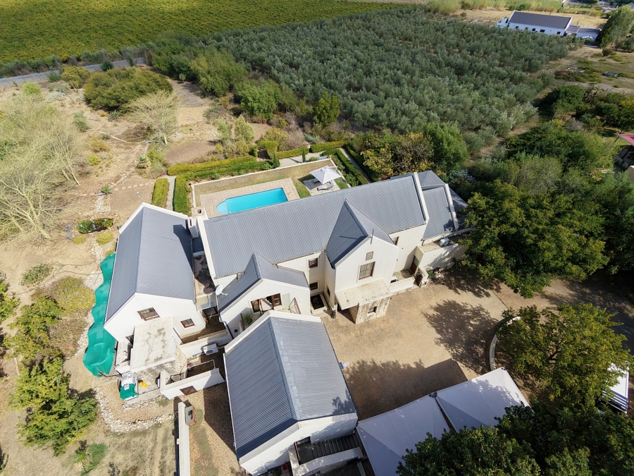 6 Bedroom Property for Sale in Riebeek Kasteel Western Cape